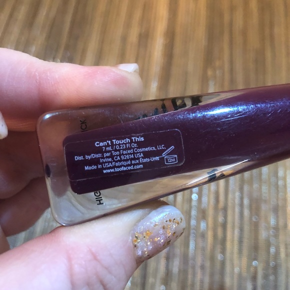 Too faced Melted Latex Lipstick - Picture 4 of 4
